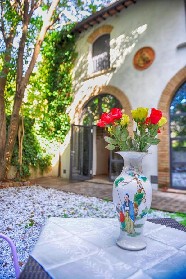 Ferienwohnung Scuderie Il Magnifico Florenz Exterior foto